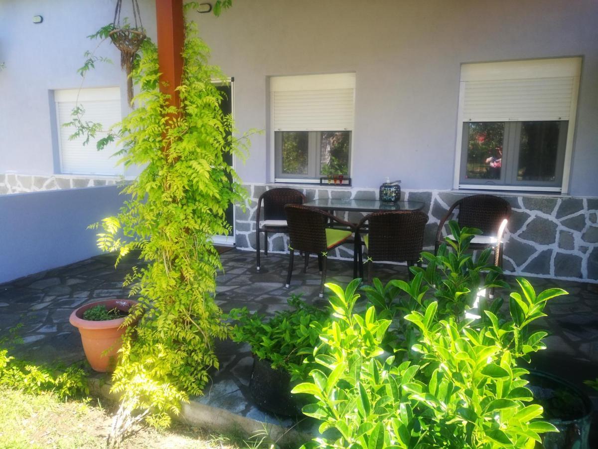 Cristi Apartments Skala Rachoni  المظهر الخارجي الصورة